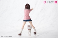 Descubre el apasionante mundo de Figura Momo Ayase Turbo Granny Edición Limitada.