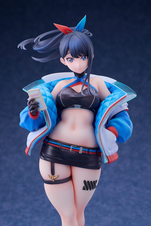 Descubre el apasionante mundo de Figura Rikka Takarada Dreamy Divas Gridman Universe.