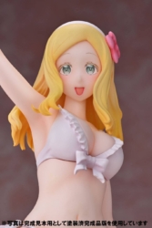 Descubre el apasionante mundo de Figura Carol Olston Summer Queens Tomo-chan es una chica.
