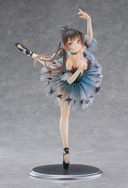 Descubre el apasionante mundo de Figura Romance Avian Chica Cisne Negro Original Character.
