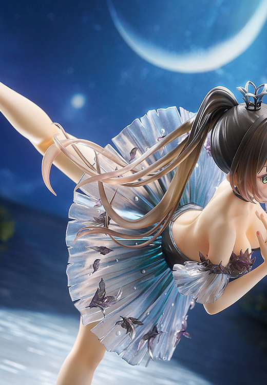 Descubre el apasionante mundo de Figura Romance Avian Chica Cisne Negro Original Character.