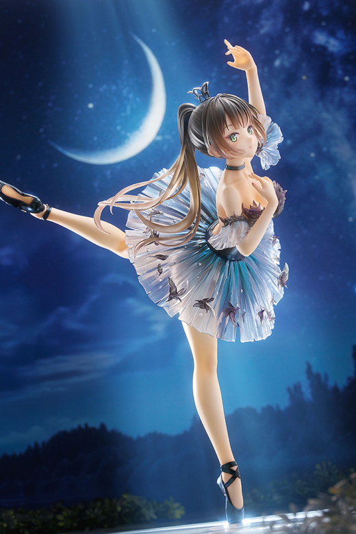 Descubre el apasionante mundo de Figura Romance Avian Chica Cisne Negro Original Character.