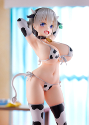 Descubre el apasionante mundo de Figura Hana Uzaki Bikini Vaca Uzaki-Chan.
