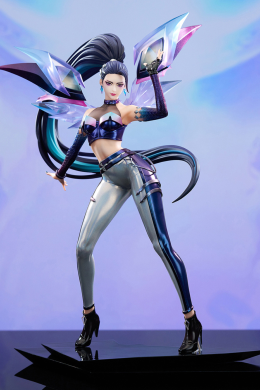 Descubre el apasionante mundo de Figura League of Legends K/DA ALL OUT Kai'Sa.
