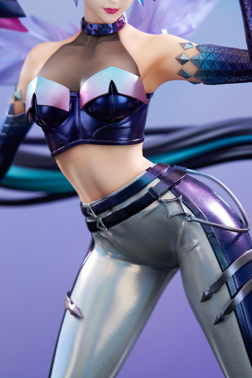 Descubre el apasionante mundo de Figura League of Legends K/DA ALL OUT Kai'Sa.