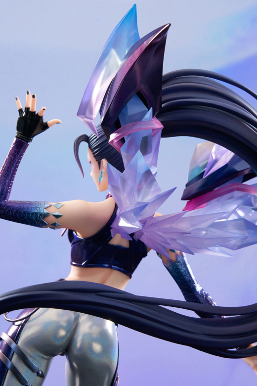 Descubre el apasionante mundo de Figura League of Legends K/DA ALL OUT Kai'Sa.