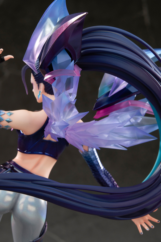 Descubre el apasionante mundo de Figura League of Legends K/DA ALL OUT Kai'Sa.