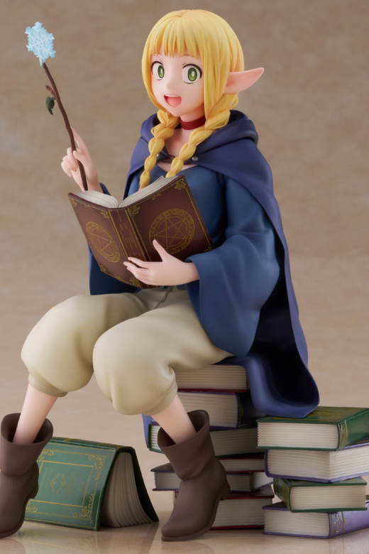 Descubre el apasionante mundo de Figura Marcille Versión Estudiante Delicious in Dungeon.