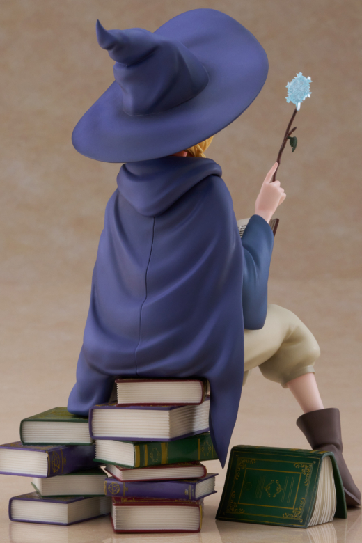 Descubre el apasionante mundo de Figura Marcille Versión Estudiante Delicious in Dungeon.
