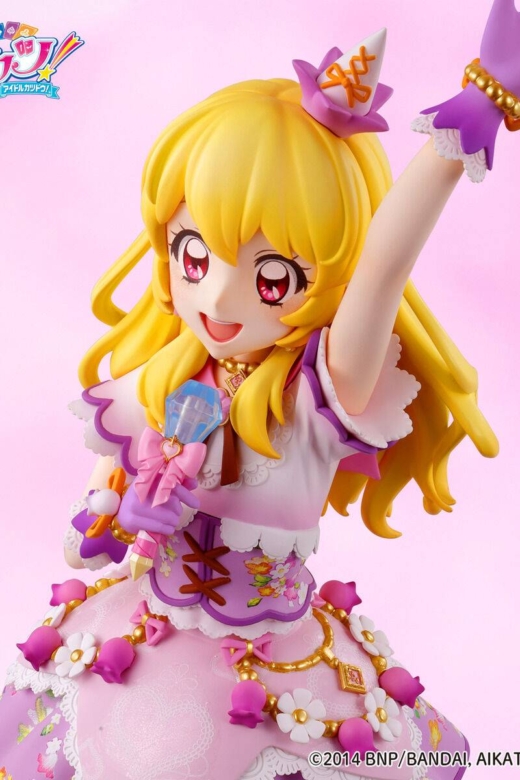Descubre el apasionante mundo de Figura Ichigo Hoshimiya Aniversario 10 Aikatsu!.