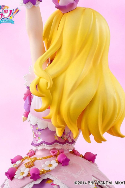 Descubre el apasionante mundo de Figura Ichigo Hoshimiya Aniversario 10 Aikatsu!.