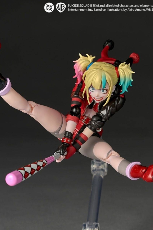 Descubre el apasionante mundo de Figura Harley Quinn Versión Suicide Squad Isekai Limited Bonus.