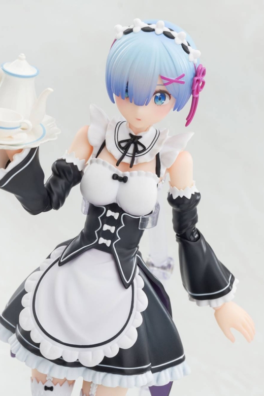 Descubre el apasionante mundo de Conjunto Figura Rem y Ram Re:ZERO Movible Archtech.