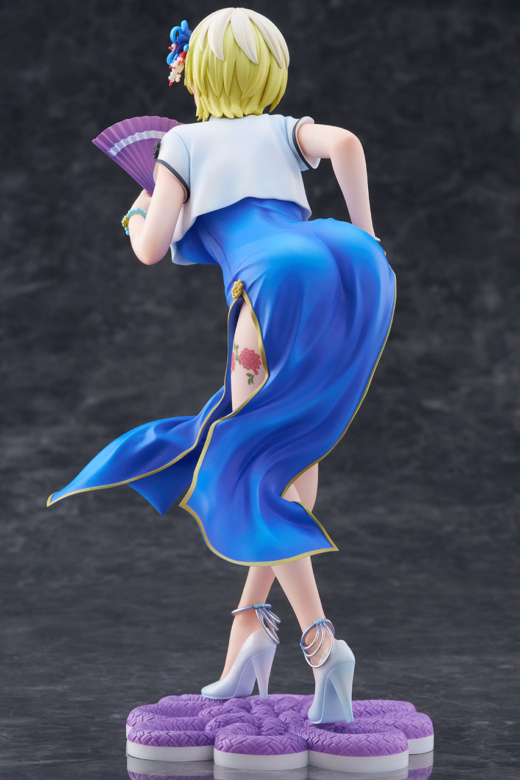 Descubre el apasionante mundo de Figura Tenka Izumo Vestido Chino Versión Chained Soldier.
