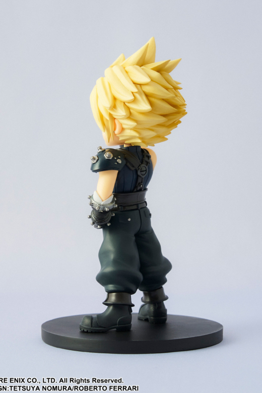 Descubre el apasionante mundo de Figura Cloud Strife Adorable Arts.