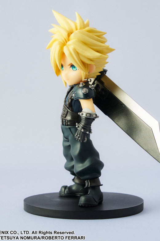 Descubre el apasionante mundo de Figura Cloud Strife Adorable Arts.