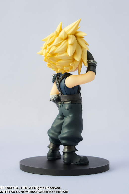 Descubre el apasionante mundo de Figura Cloud Strife Adorable Arts.