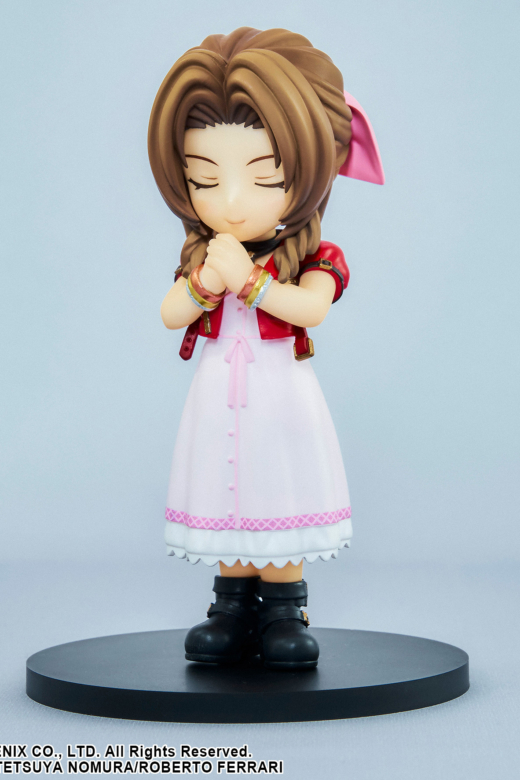 Descubre el apasionante mundo de Figura Aerith Gainsborough Final Fantasy VII Remake.