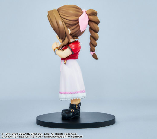 Descubre el apasionante mundo de Figura Aerith Gainsborough Final Fantasy VII Remake.