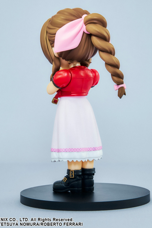 Descubre el apasionante mundo de Figura Aerith Gainsborough Final Fantasy VII Remake.