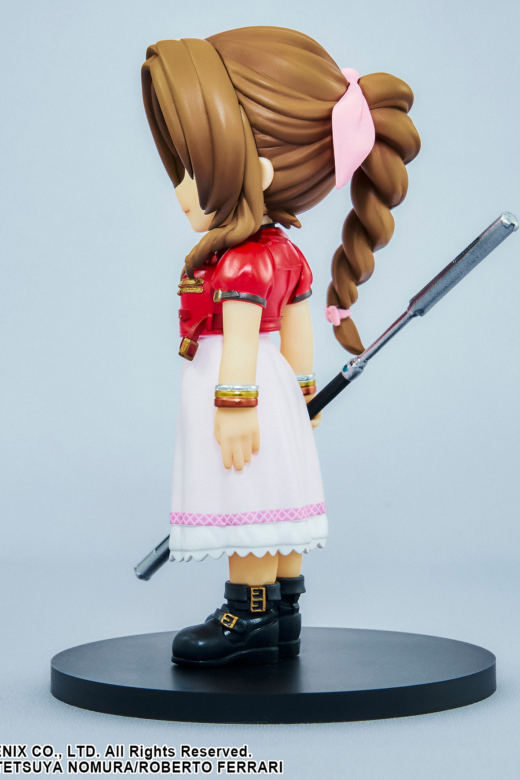 Descubre el apasionante mundo de Figura Aerith Gainsborough Final Fantasy VII Remake.