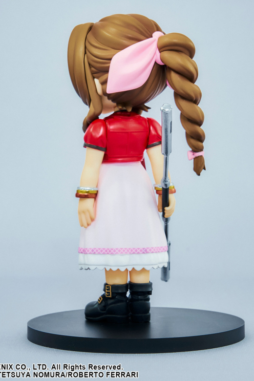 Descubre el apasionante mundo de Figura Aerith Gainsborough Final Fantasy VII Remake.