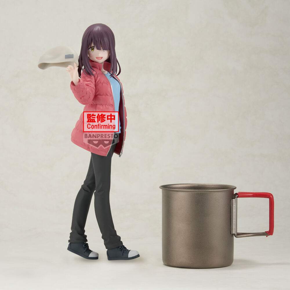 Descubre el apasionante mundo de Figura Ayano Toki Temporada 03 Laid-Back Camp 24cm.