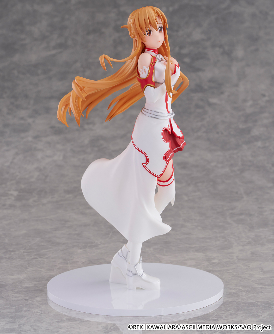 Descubre el apasionante mundo de Figura Sword Art Online Cantabile Asuna.