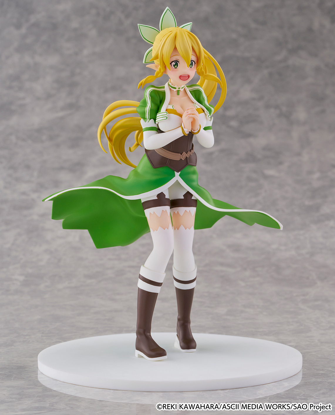 Descubre el apasionante mundo de Figura Sword Art Online Cantabile Leafa.