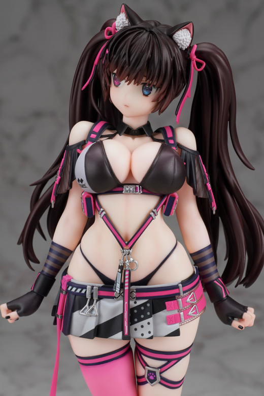 Descubre el apasionante mundo de Figura Diosa de la Victoria Nikke Nero.