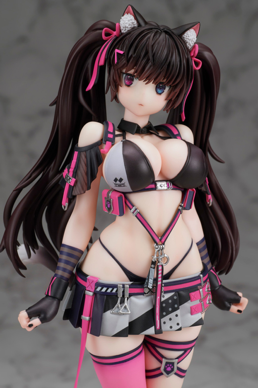 Descubre el apasionante mundo de Figura Diosa de la Victoria Nikke Nero.