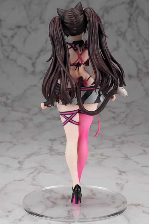 Descubre el apasionante mundo de Figura Diosa de la Victoria Nikke Nero.