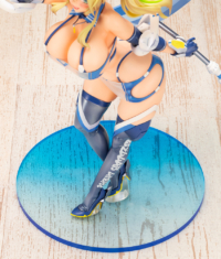 Descubre el apasionante mundo de Figura Gene Vacaciones de Verano Phantasy Star Online 2.