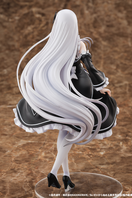 Descubre el apasionante mundo de Figura Echidna Maid Roswaal Manor Re:ZERO.