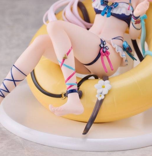Descubre el apasionante mundo de Figura Mashiro Kanon Versión Traje de Baño.