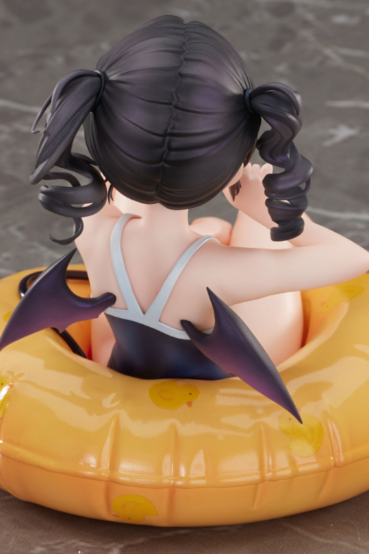 Descubre el apasionante mundo de Figura Shino Versión Traje de Baño Ilustrada por Riko.