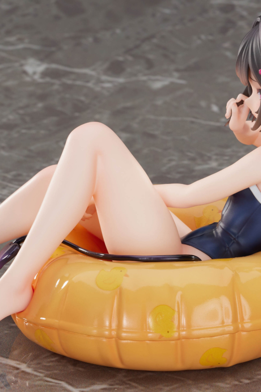 Descubre el apasionante mundo de Figura Shino Versión Traje de Baño Ilustrada por Riko.