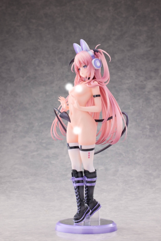 Descubre el apasionante mundo de Figura Original Character Little Devil Lulum con Auriculares Usamimi.