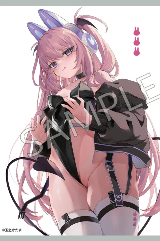 Descubre el apasionante mundo de Figura Original Character Little Devil Lulum con Auriculares Usamimi.