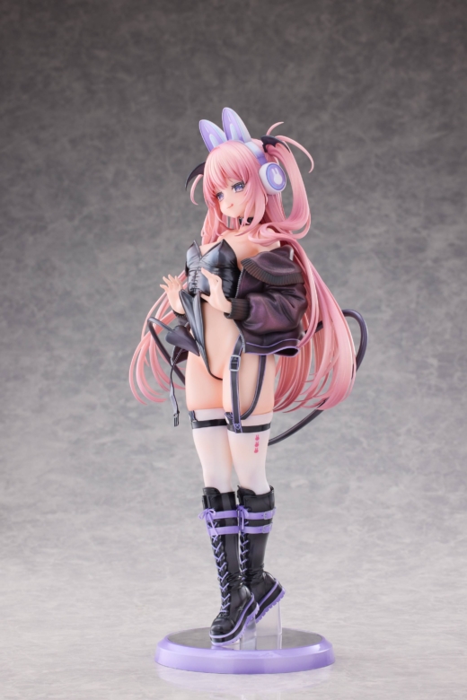 Descubre el apasionante mundo de Figura Original Character Little Devil Lulum con Auriculares Usamimi.