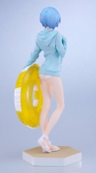 Descubre el apasionante mundo de Figura Rei Ayanami Versión Playa Evangelion Limited Edition.