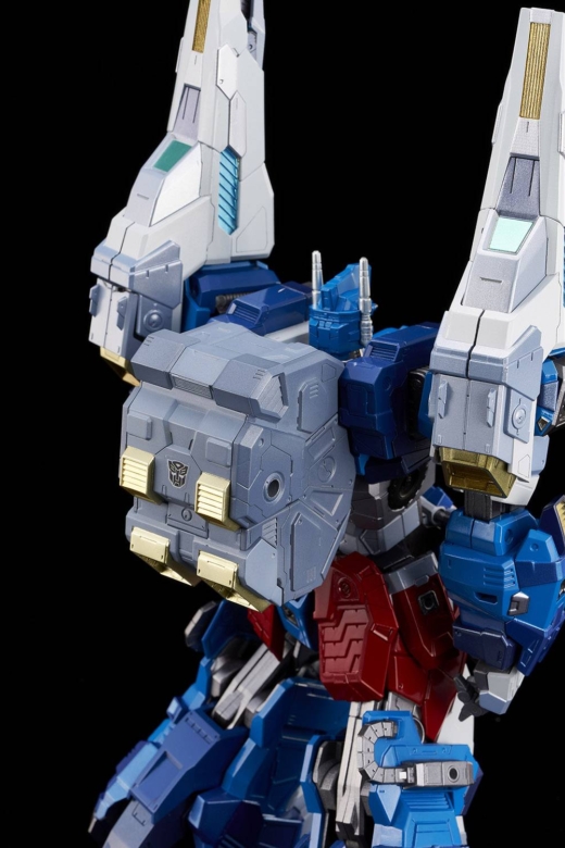 Descubre el apasionante mundo de Transformers City Commander Ultra Magnus Edición Limitada.