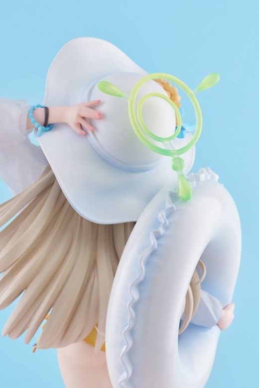 Descubre el apasionante mundo de Figura Izayoi Nonomi Versión Traje de Baño Edición Limitada.