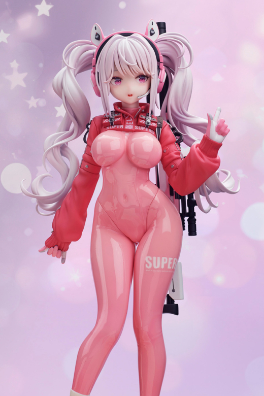 Descubre el apasionante mundo de Figura Alice Diosa de la Victoria Nikke.