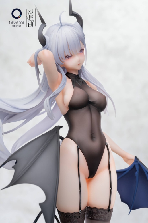 Descubre el apasionante mundo de Estatua Fantasias Thea-chan Aprendiz de Súcubo Set Completo.