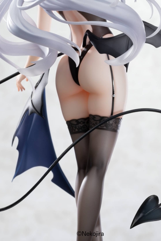 Descubre el apasionante mundo de Estatua Fantasias Thea-chan Aprendiz de Súcubo Set Completo.