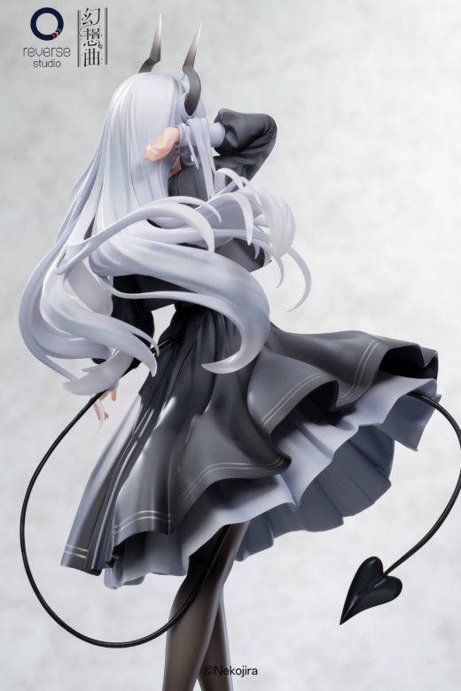 Descubre el apasionante mundo de Estatua Fantasias Thea-chan Aprendiz de Súcubo Set Completo.