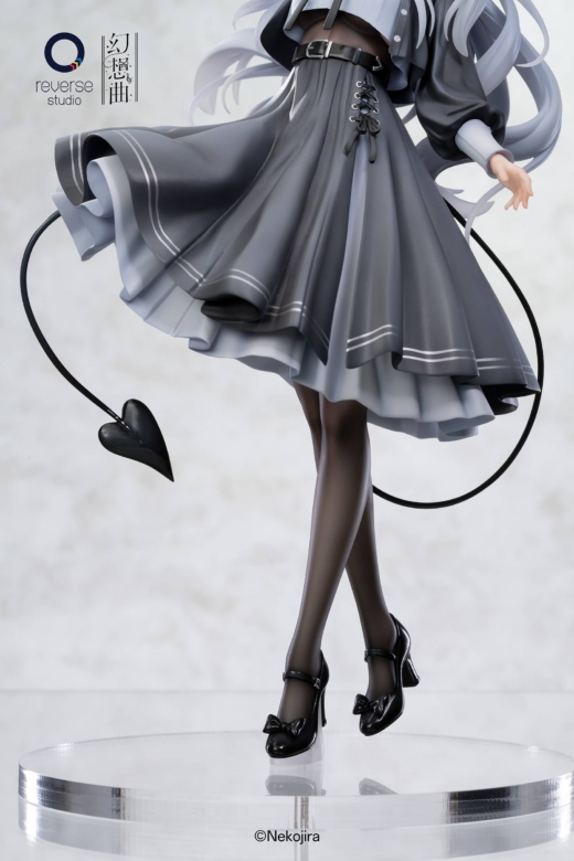 Descubre el apasionante mundo de Estatua Fantasias Thea-chan Aprendiz de Súcubo Set Completo.