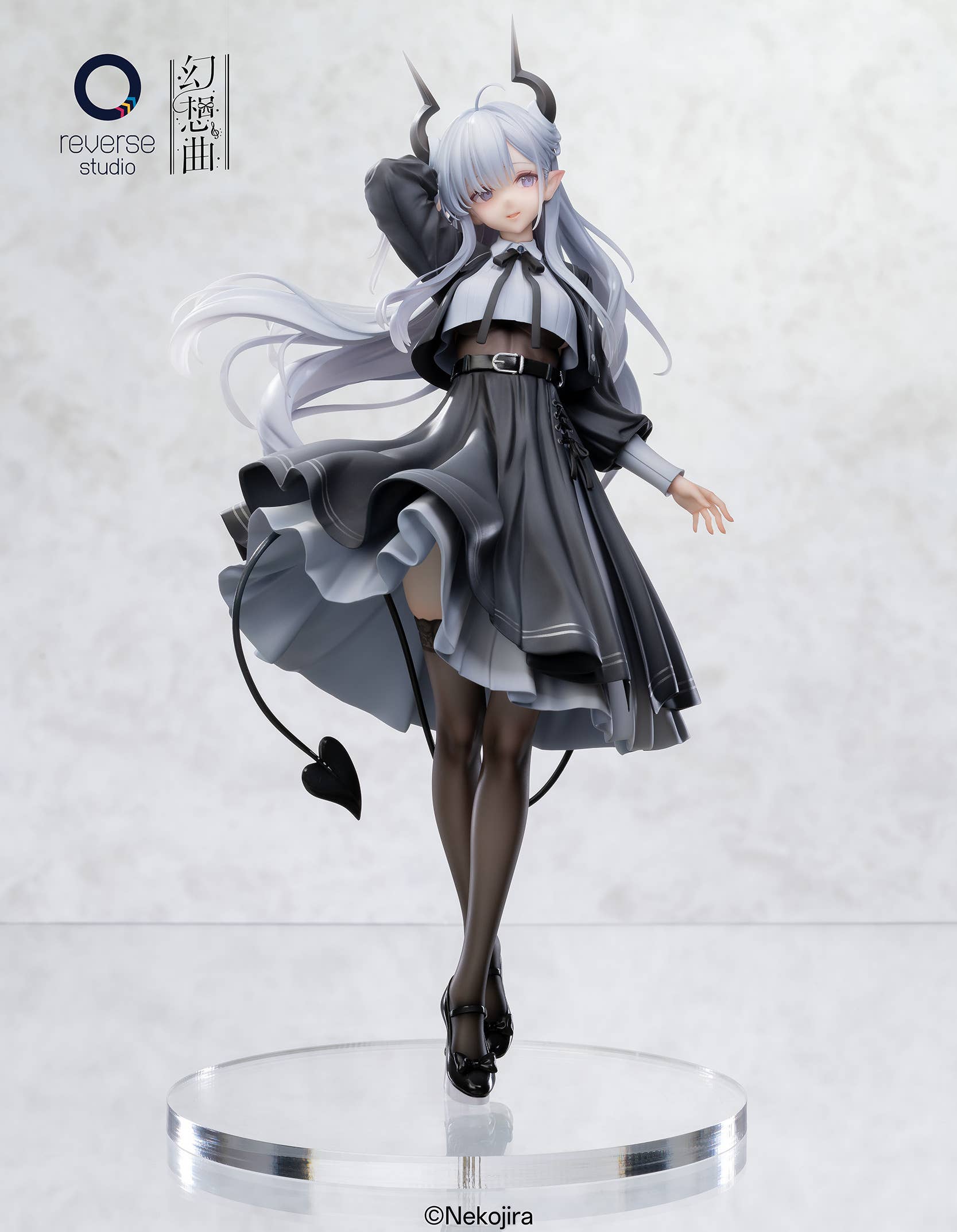 Descubre el apasionante mundo de Estatua Fantasias Thea-chan Aprendiz de Súcubo Set Completo.