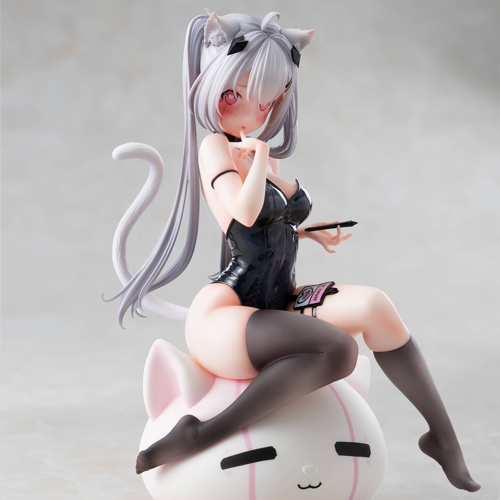 Descubre el apasionante mundo de Figura BANLE001 Original Character Cat Bunny Edition.
